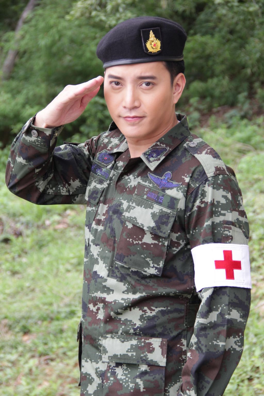 ตุ้ย เกียรติกมล' รับบทใหม่ ความจำเสื่อม ทั้งรบ จับปืน ลุยป่า ตกหน้าผา ใน 'หมอเทวดา' | STAR FM THAILAND